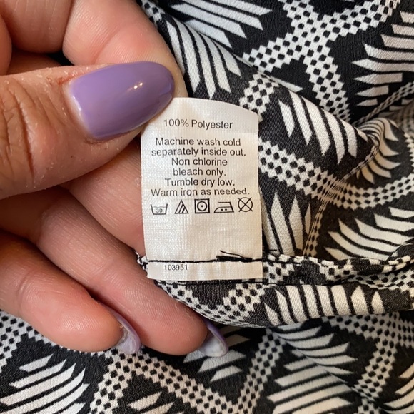 J.Crew Tribal Print Black White Pattern Blouse Top - Picture 5 of 6